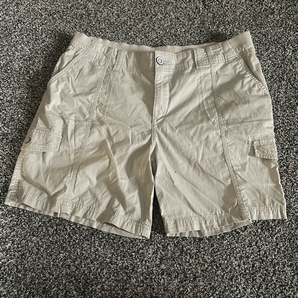 Style & Co Tan Cargo Shorts 12
